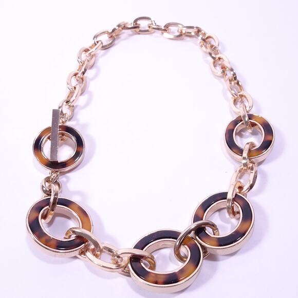 Banana Republic Women's Tortoise and Gold Glamour Link Toggle Necklace NWT 98 - Picture 2 of 6